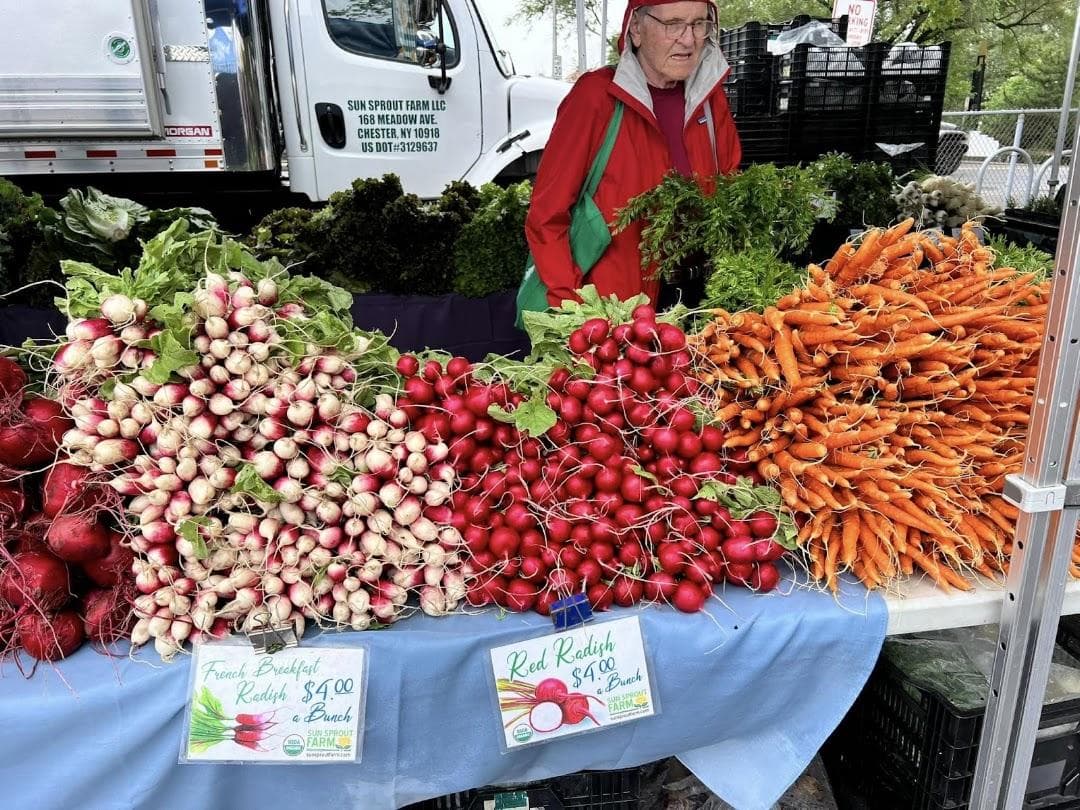 Down to Earth Larchmont Farmers Market photo 5
