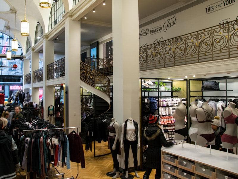 lululemon photo 4