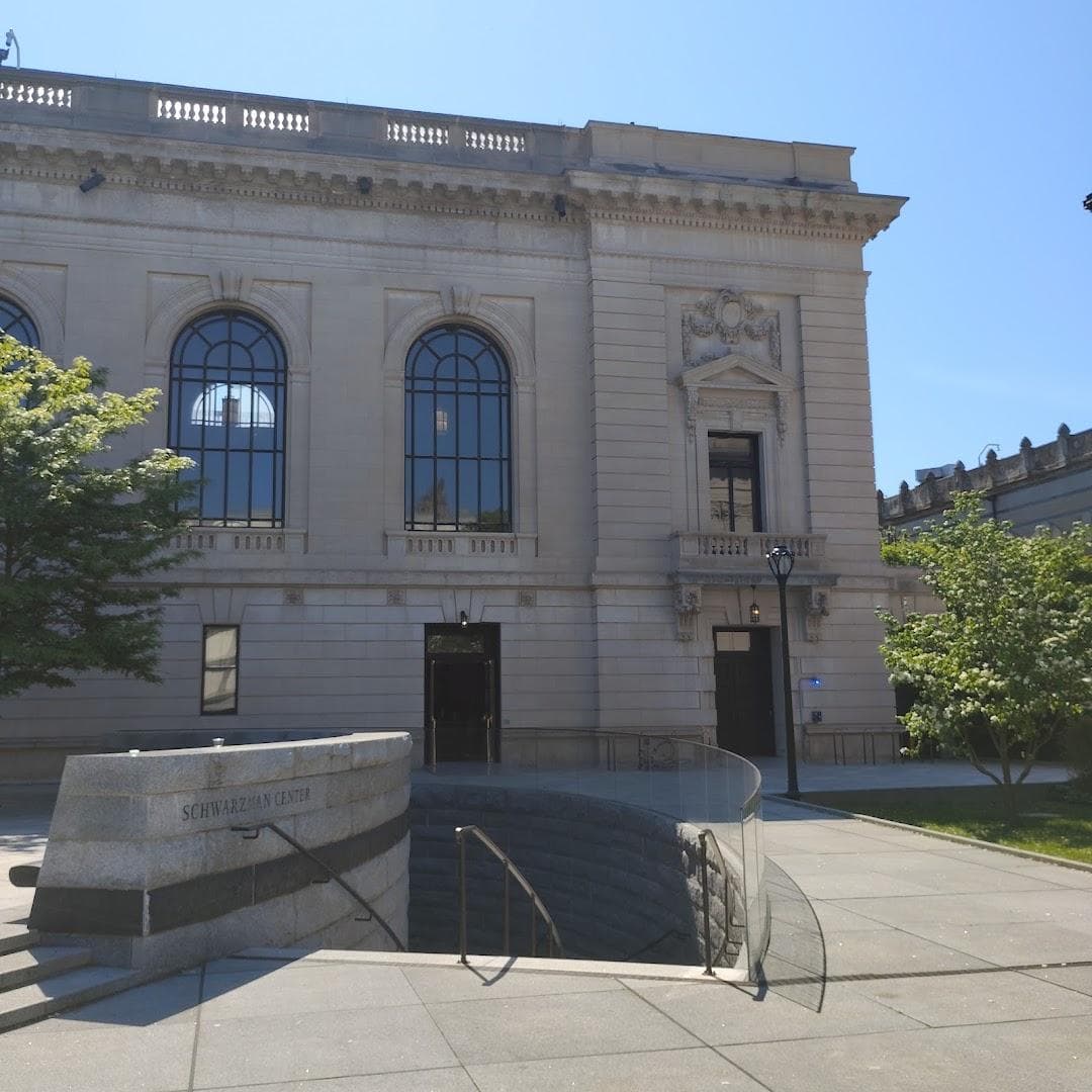 Yale Hewitt Quadrangle & Beinecke Plaza photo 6