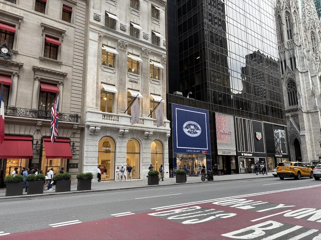 5th Avenue photo 1