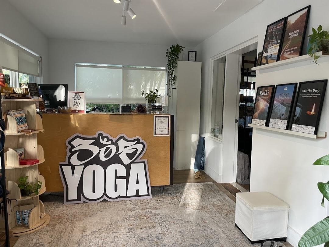 305 Yoga photo 5