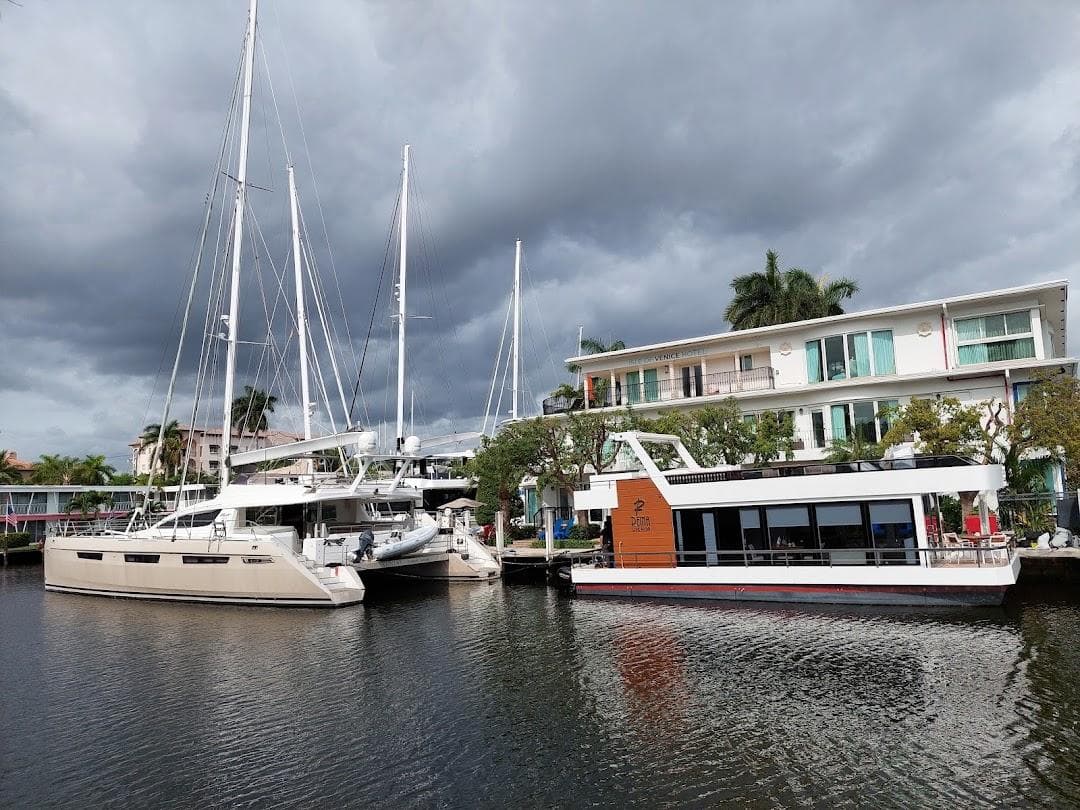 Las Olas Intracoastal Promenade Park photo 1