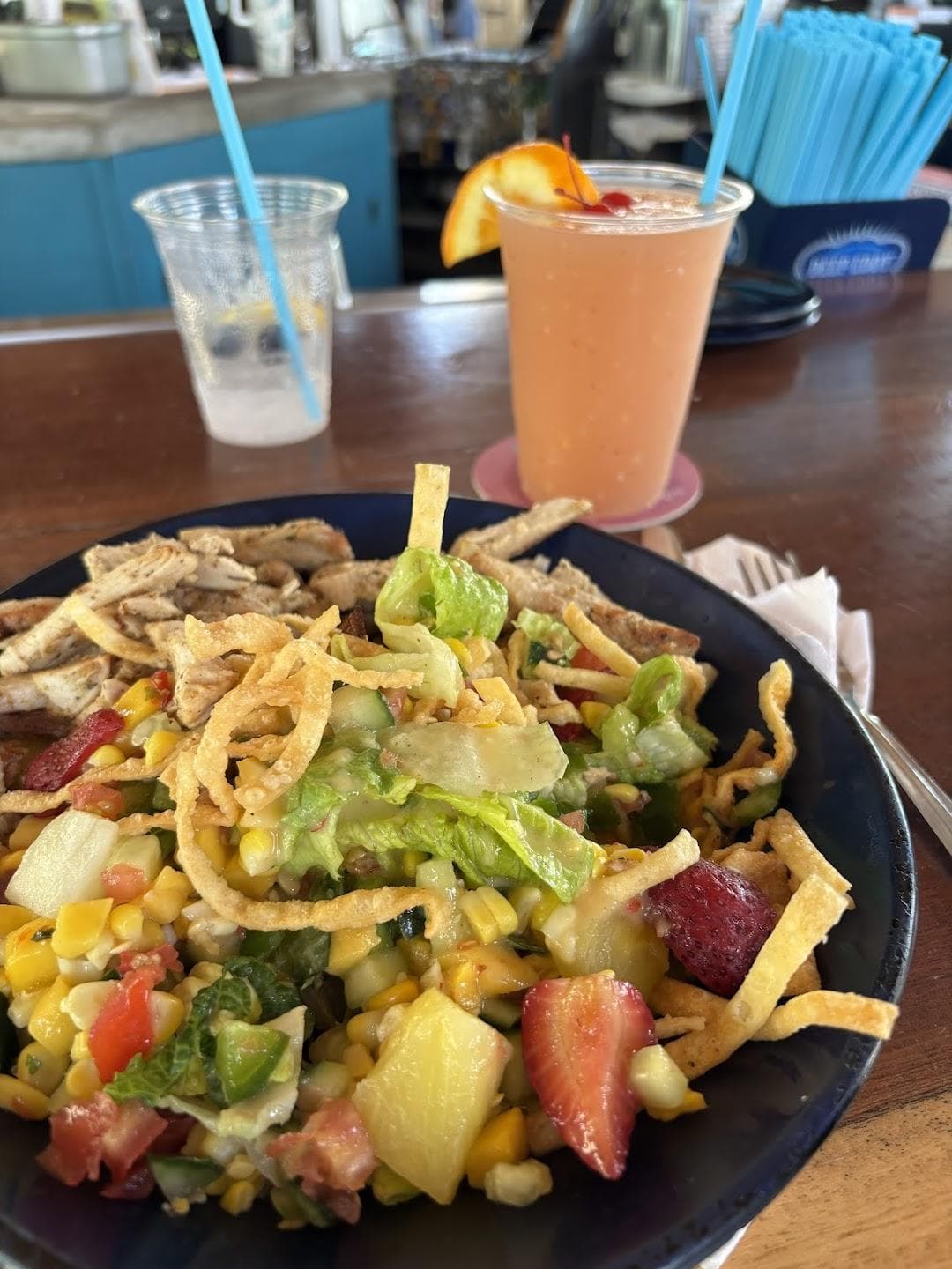 Lucky Fish Beach Bar + Grill photo 2