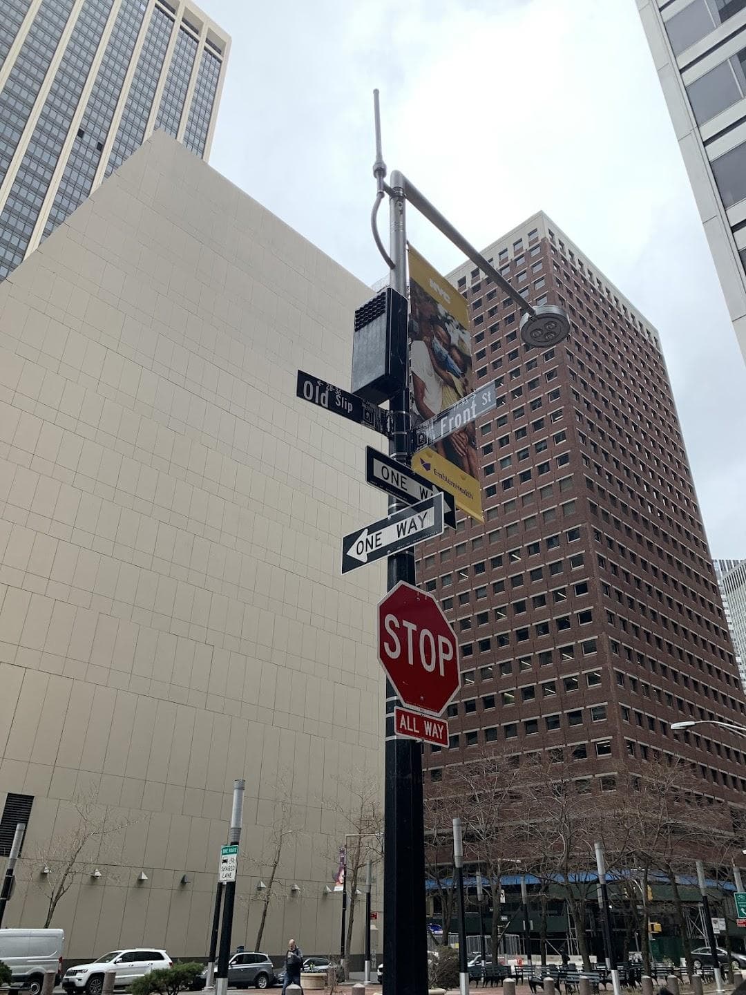 Citi Bike: Old Slip & South St photo 3