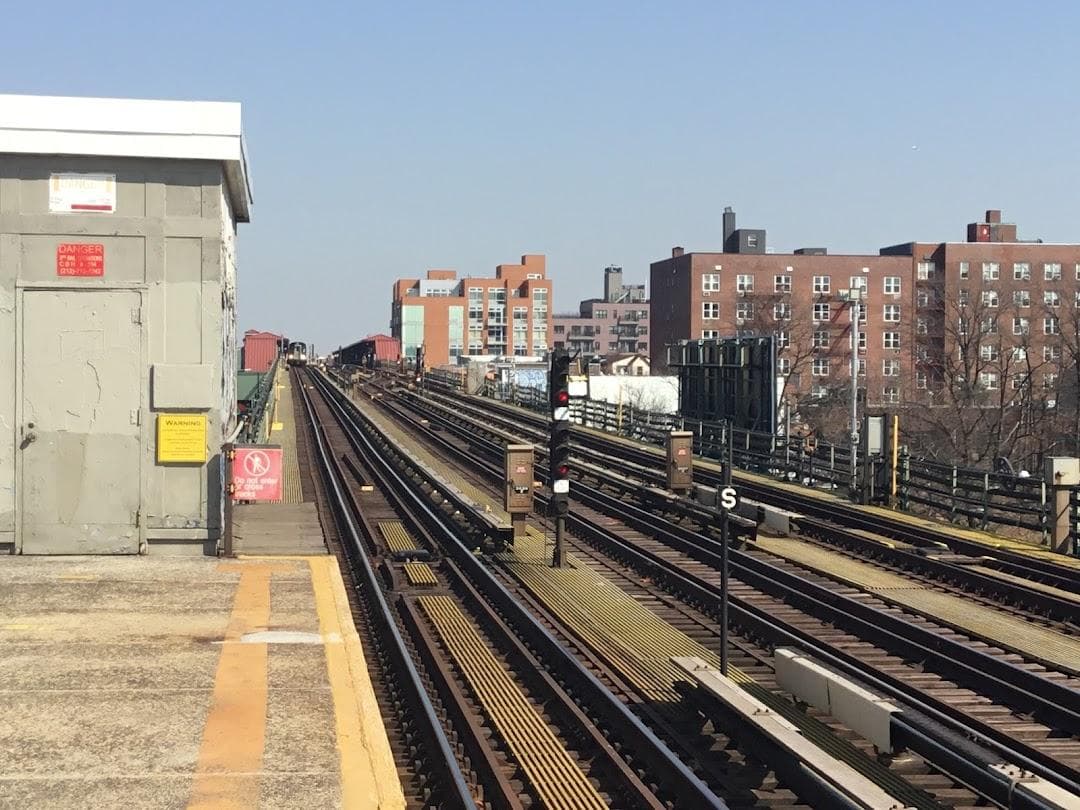 69 St