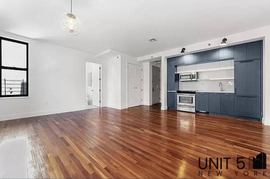 Unit 5 NY photo 4