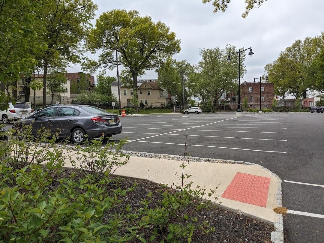 Lincoln Park Parking Lot - D photo 6
