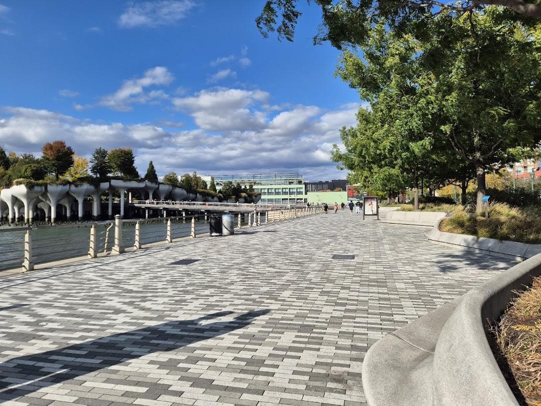 Cunard White Star Pier/Pier 54 photo 5