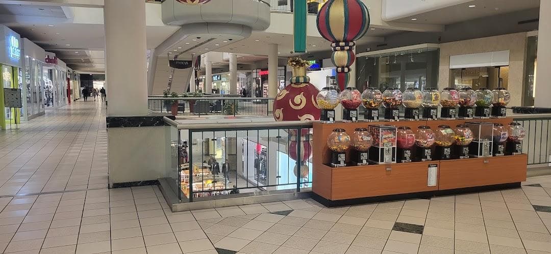 Emerald Square Mall photo 4