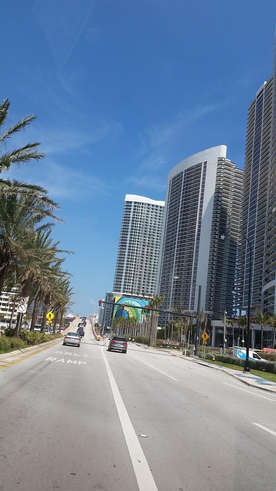 North Miami Beach photo 2