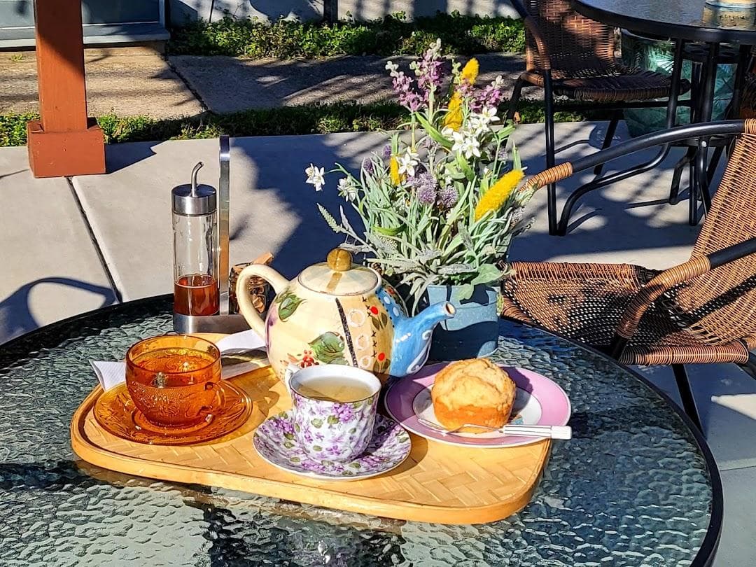 The Pauline Tea-Bar Apothecary photo 2