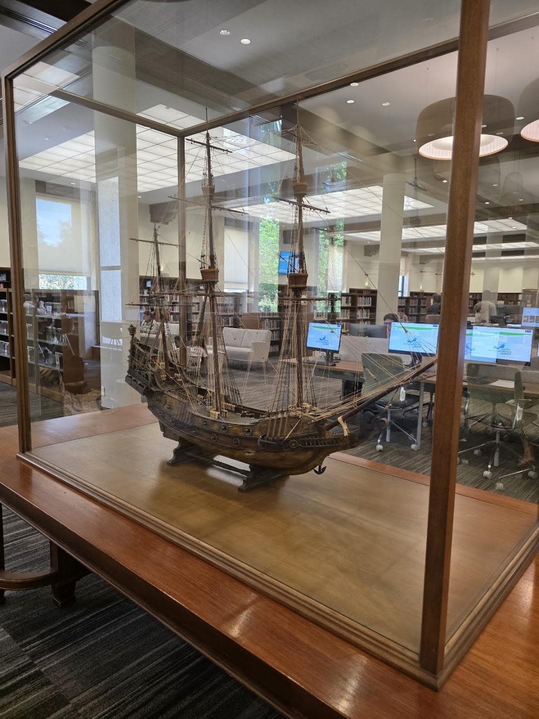 Coral Gables Library photo 5