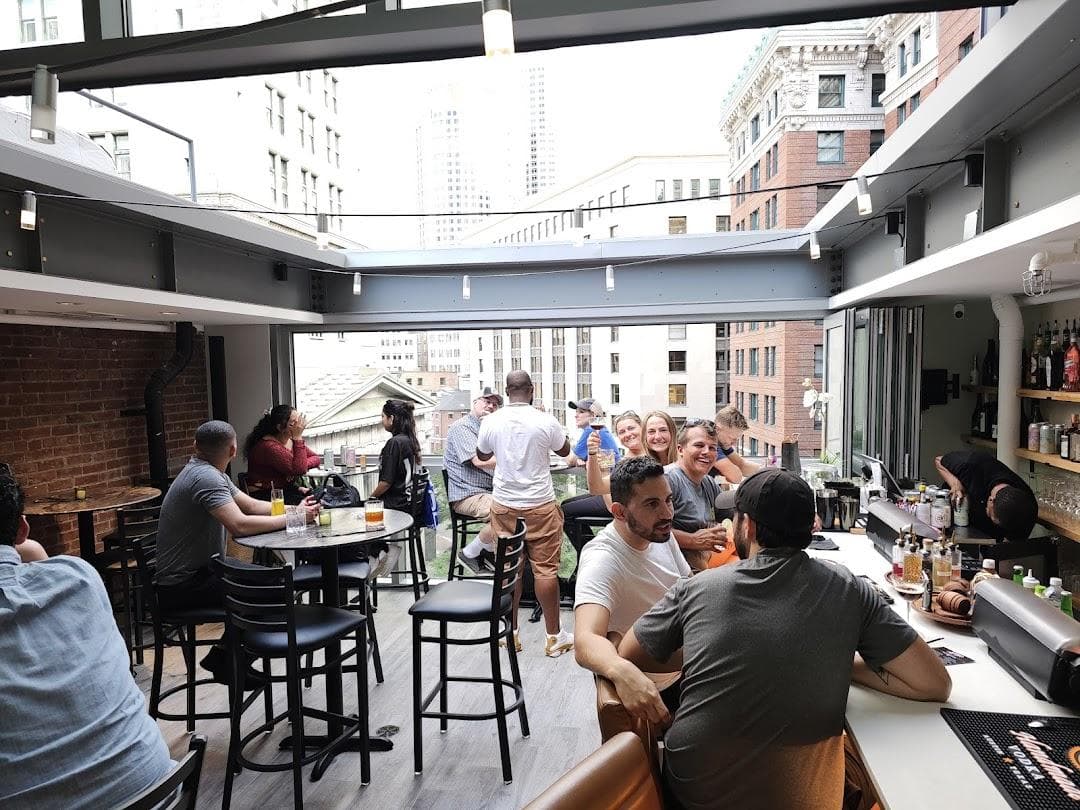 Apex Rooftop Bar and Lounge photo 5