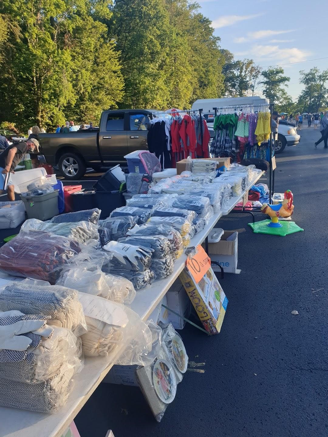Philadelphia Flea Market photo 2