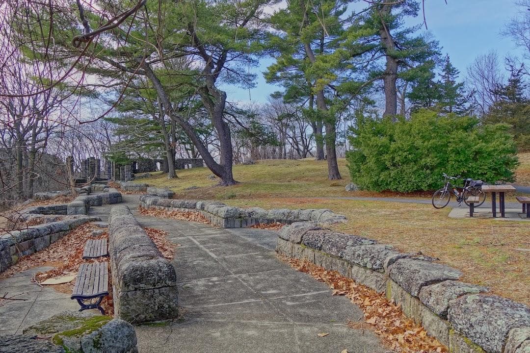 Schoolmaster Hill Picnic Area photo 1