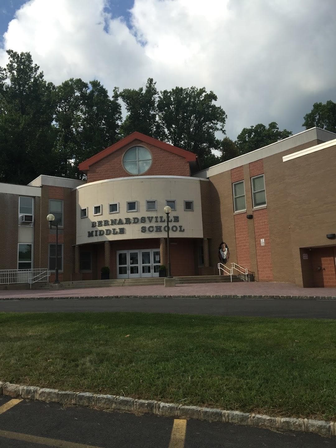 Bernardsville Middle School photo 3