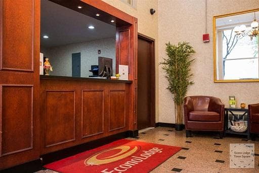 Econo Lodge Times Square photo 4