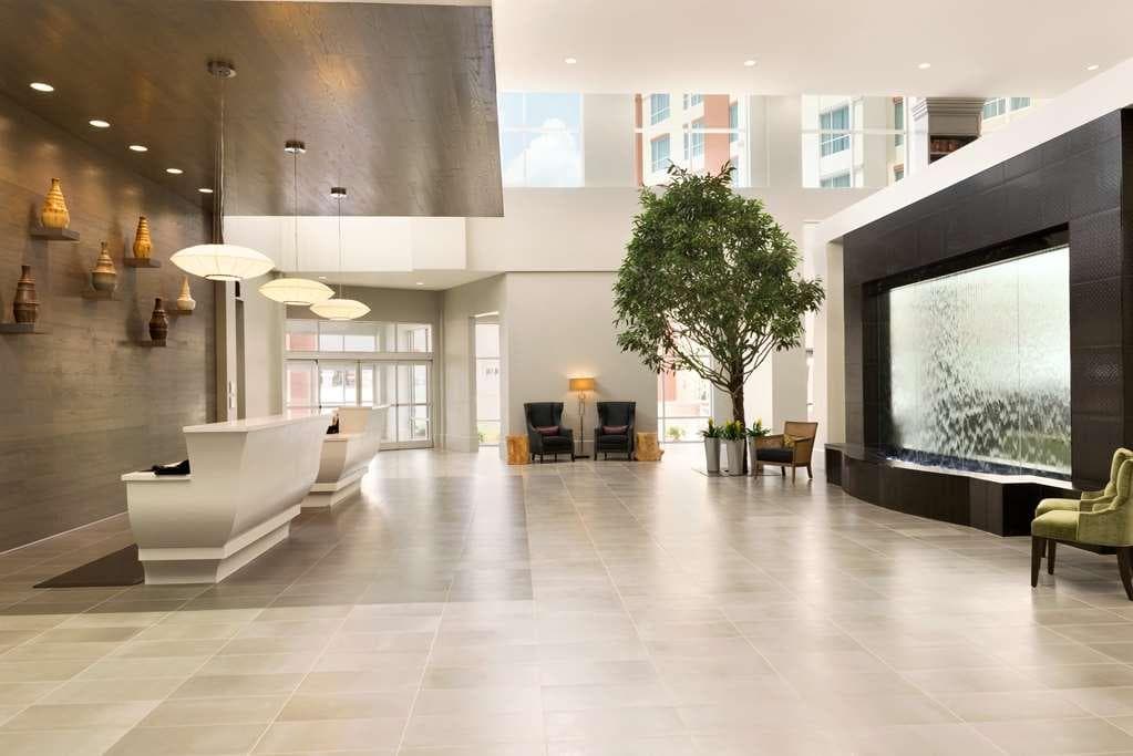 Embassy Suites by Hilton Charlotte Ayrsley photo 3