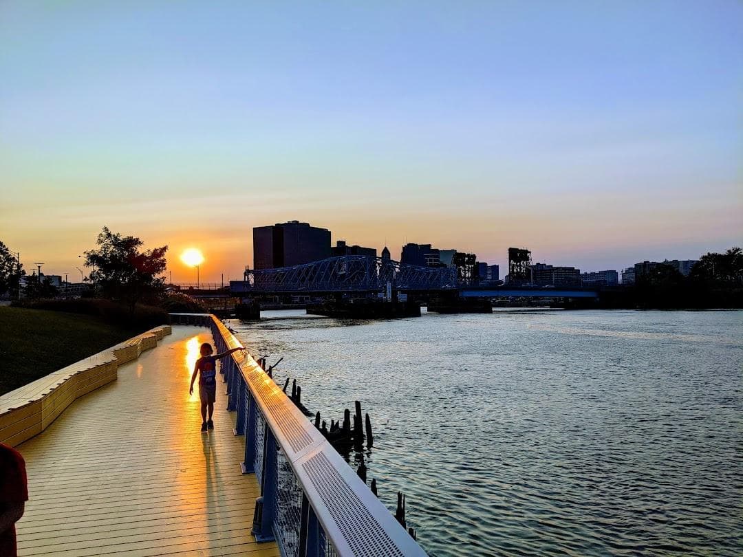 Riverbank Park photo 2