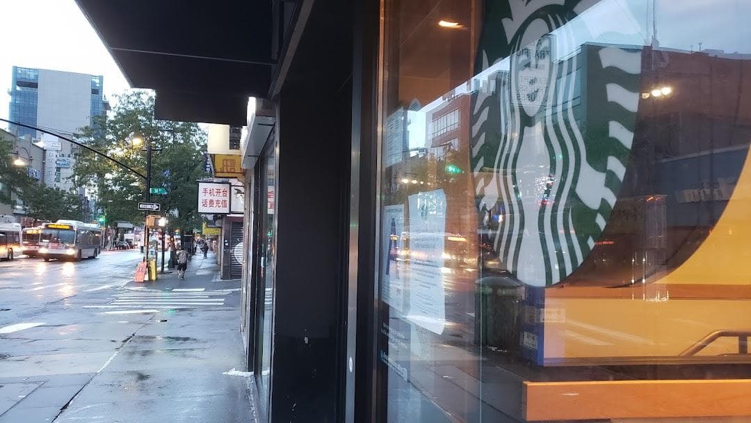 Main St/38 Av photo 5