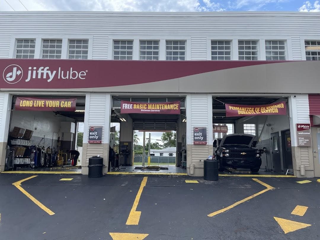 Jiffy Lube Oil Change photo 1