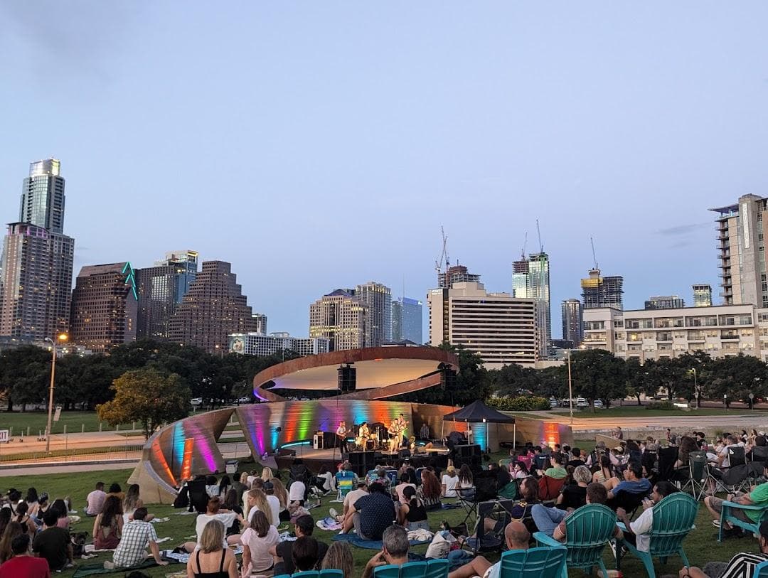 Auditorium Shores at Town Lake Metropolitan Park photo 6