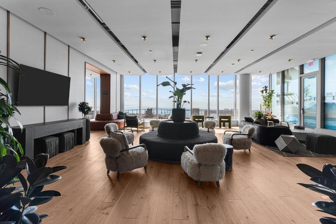 800 Broadway photo 6