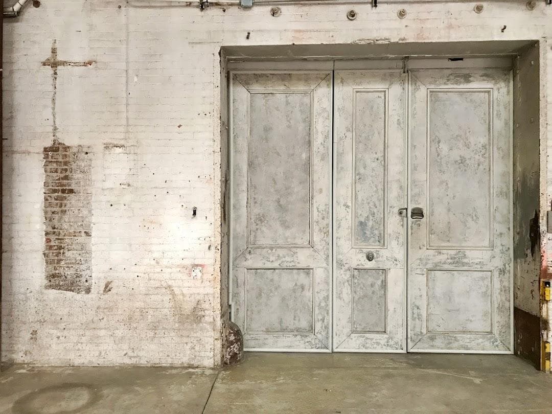 The 1896 Studios & Stages photo 2