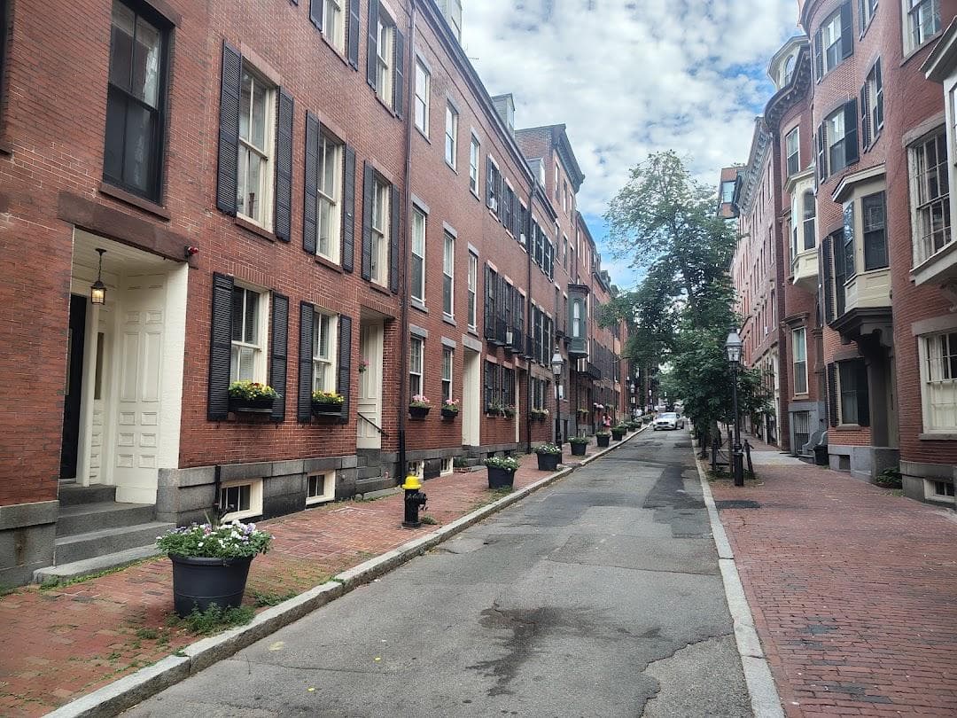 Charles Street photo 3