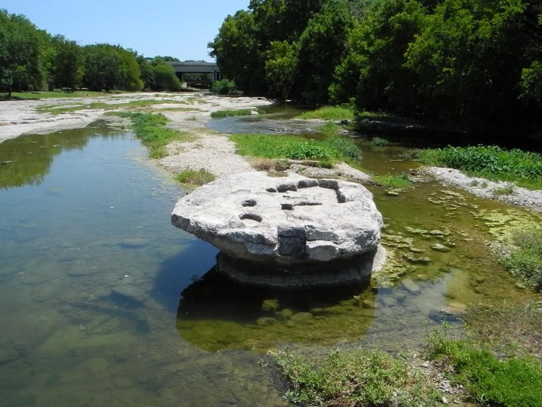 Round Rock photo 1