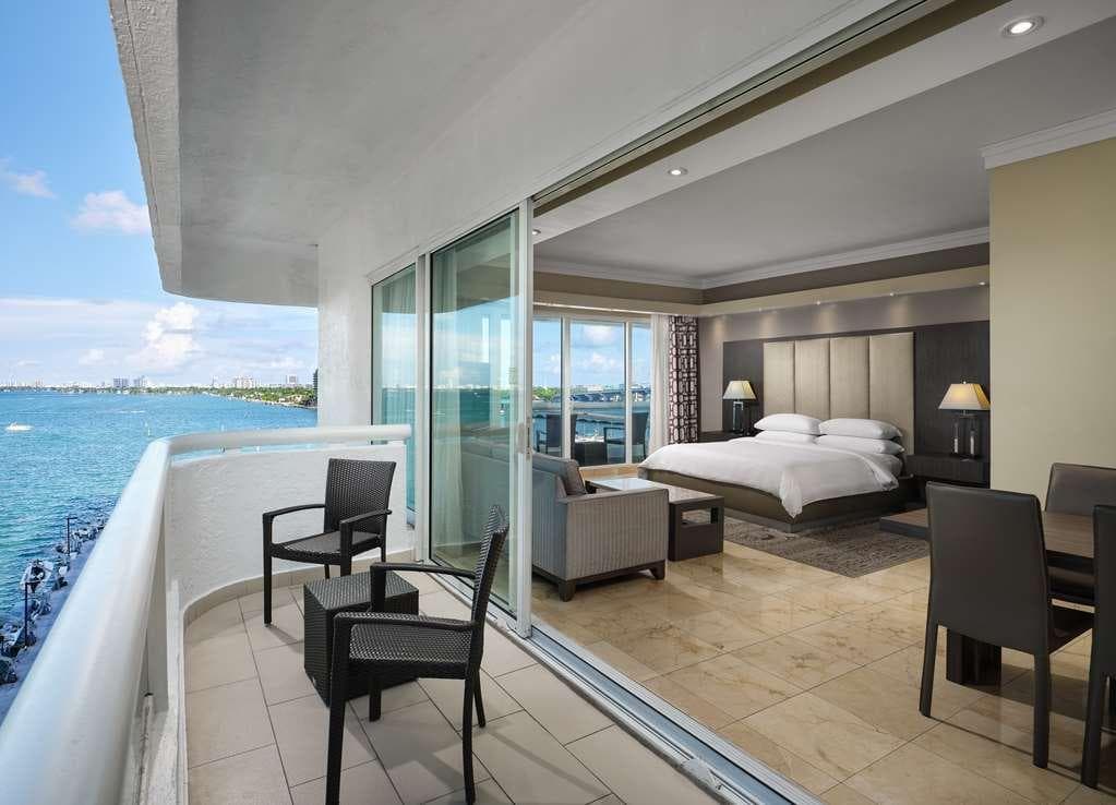 DoubleTree by Hilton Grand Hotel Biscayne Bay photo 5