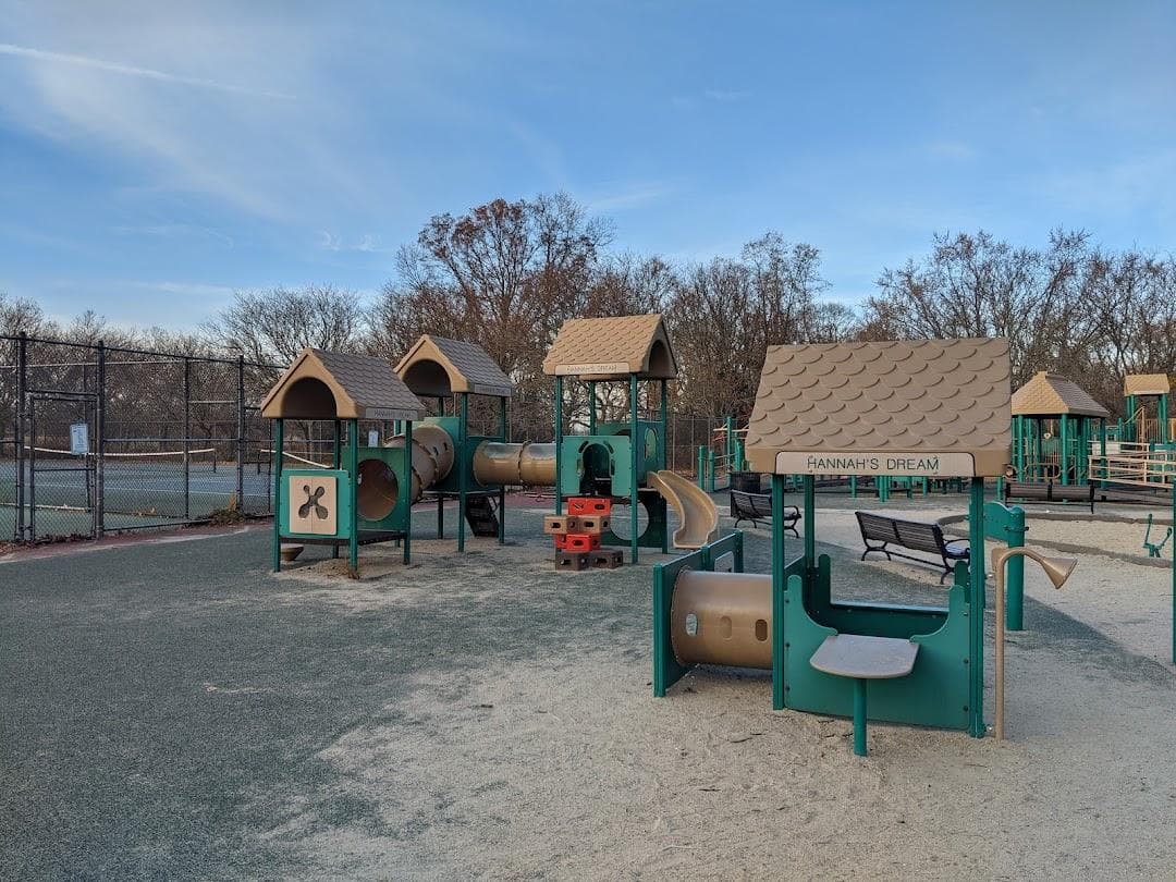 East Shore Park photo 1