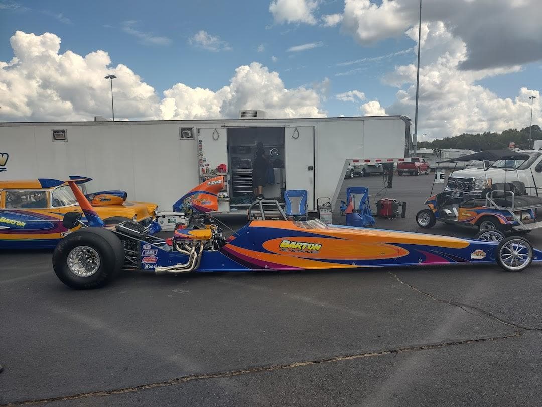 zMAX Dragway photo 4