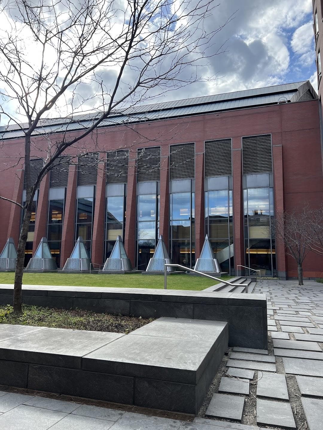 Jon M. Huntsman Hall photo 3