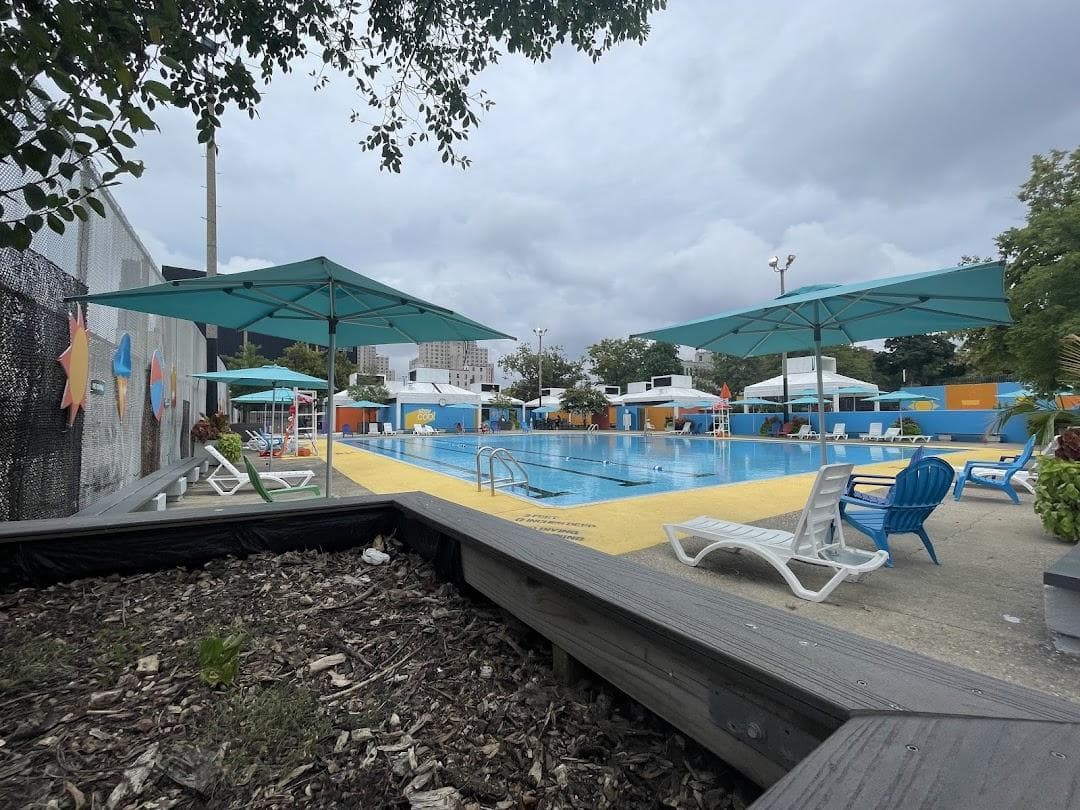 Douglass and DeGraw Pool photo 4
