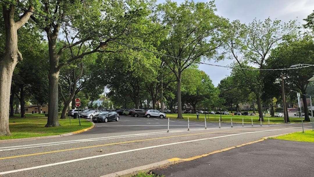 Lincoln Park Parking Lot - D photo 1