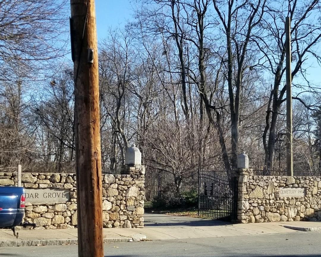Cedar Grove Cemetery photo 5
