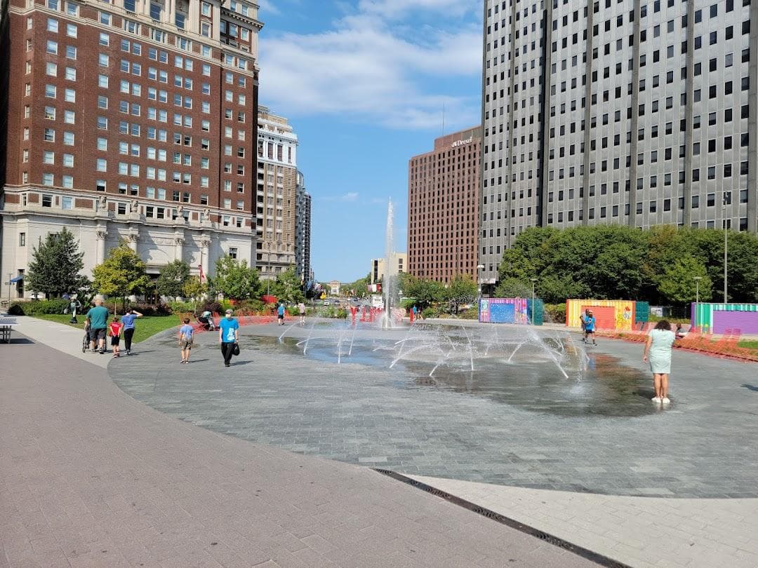 JFK Plaza (Love Park) photo 5