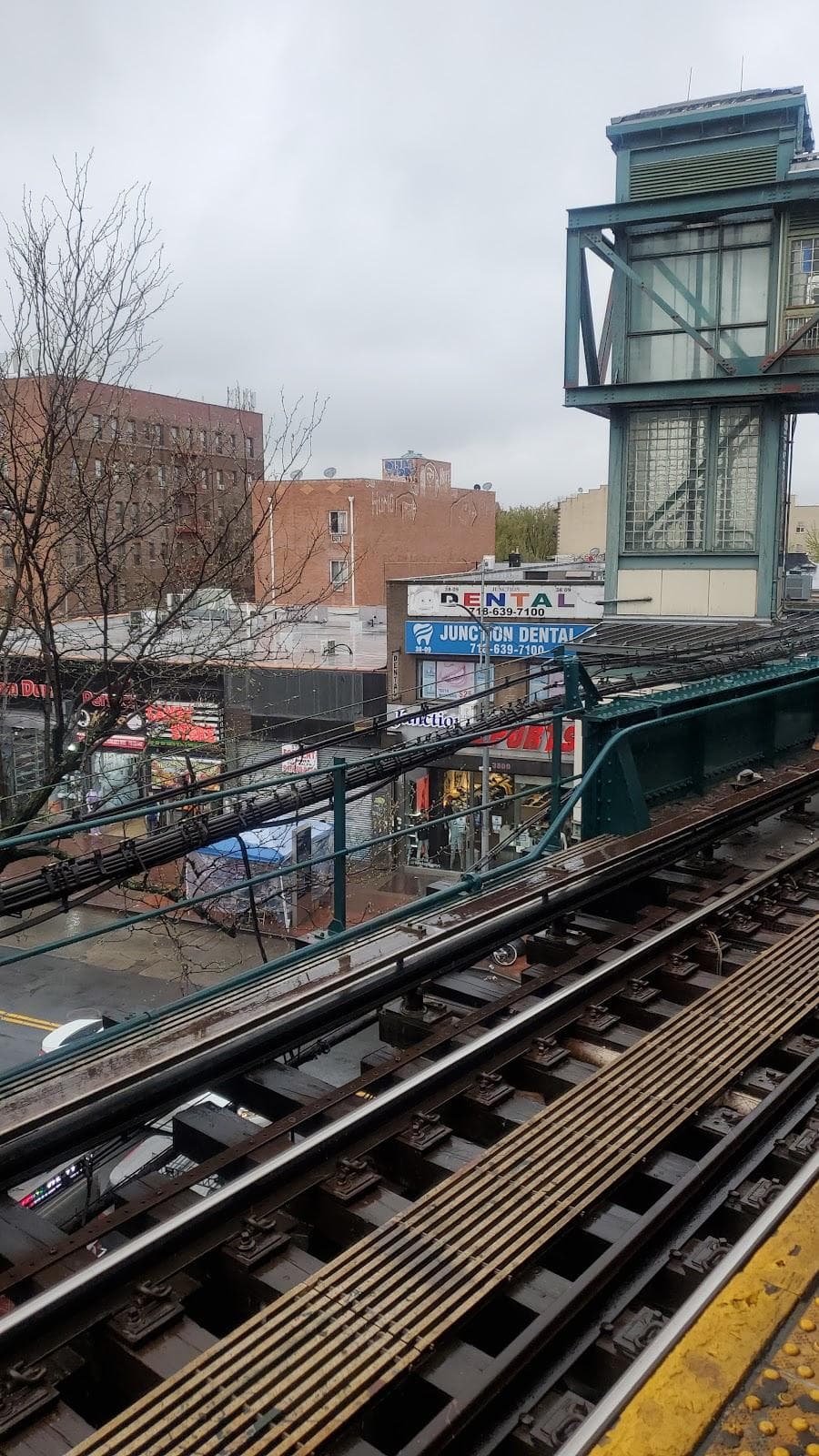 Junction Boulevard photo 2