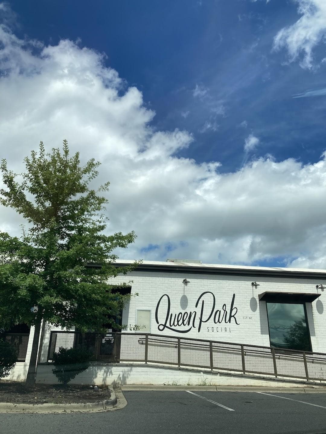 Queen Park Social photo 2