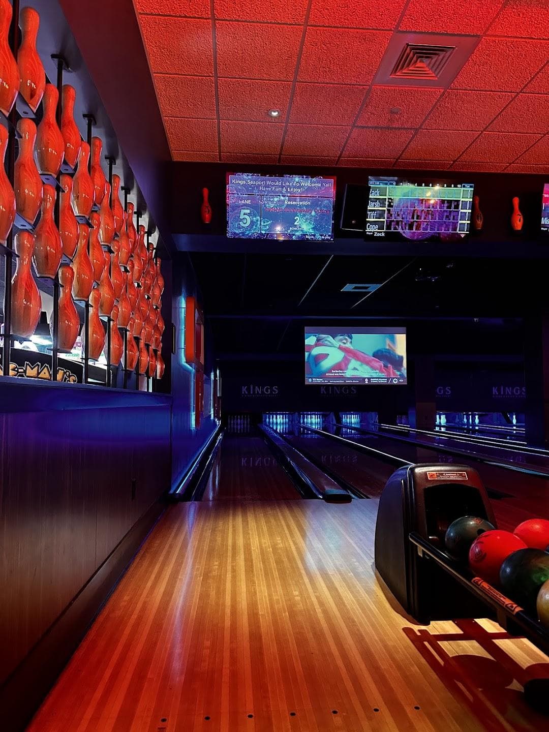 Kings Dining & Entertainment photo 4