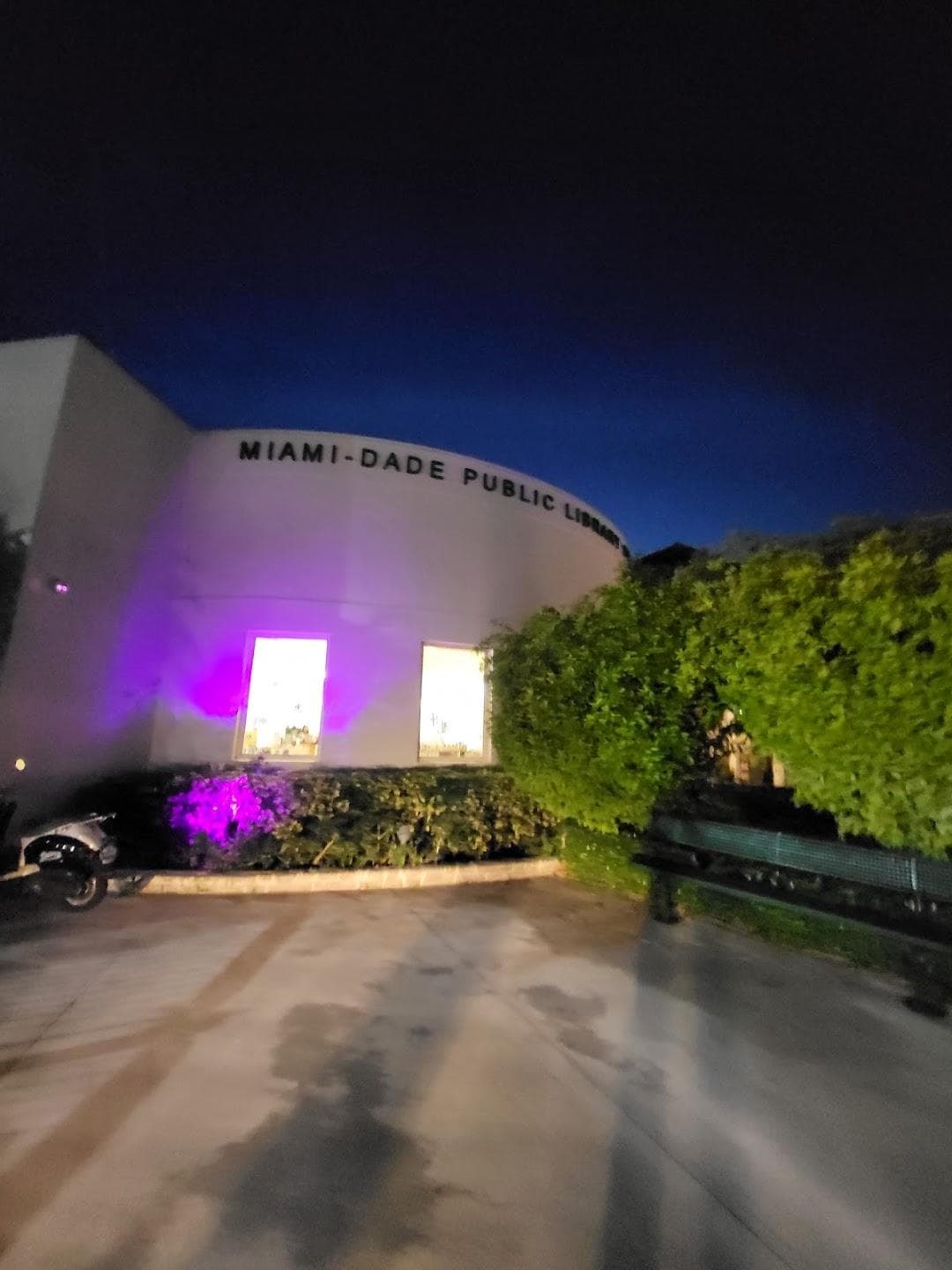 Pinecrest Branch Library photo 2