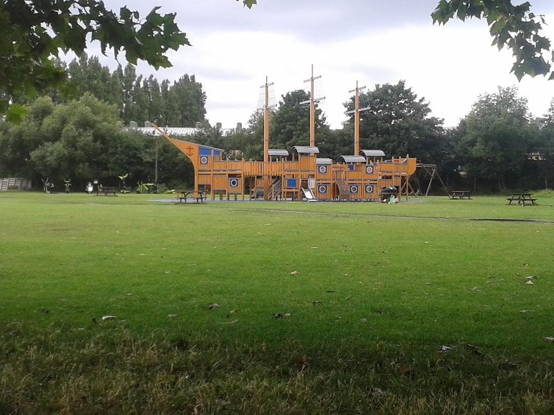Leyton Jubilee Park photo 2
