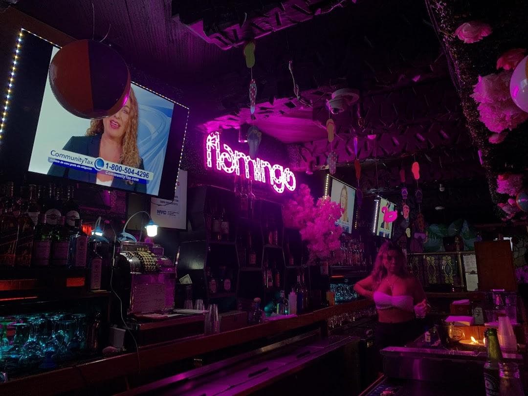 Flamingo Restaurant and Lounge photo 4