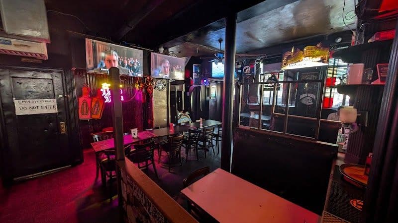 7B Horseshoe Bar aka Vazacs photo 5