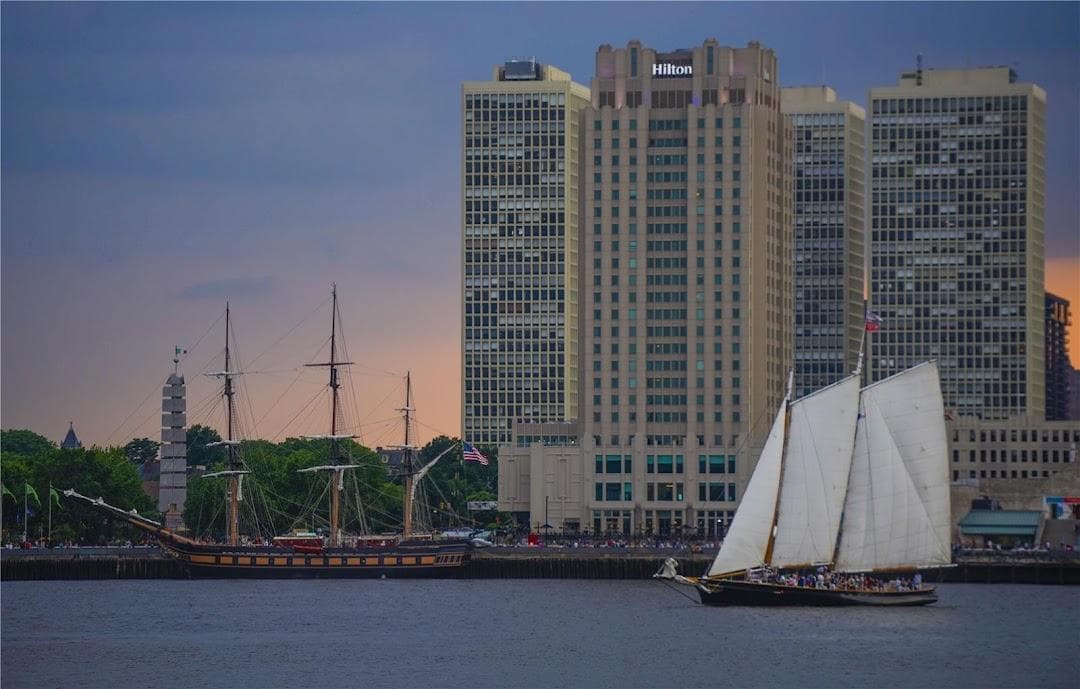 Hilton Philadelphia at Penn's Landing photo 1