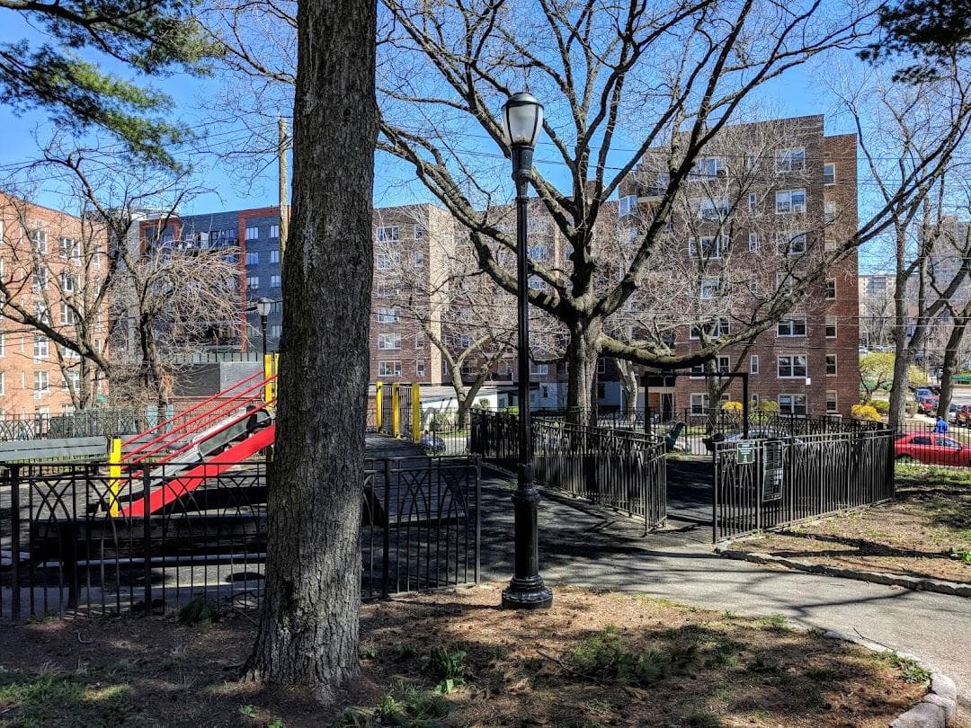 Henry Hudson Park photo 4