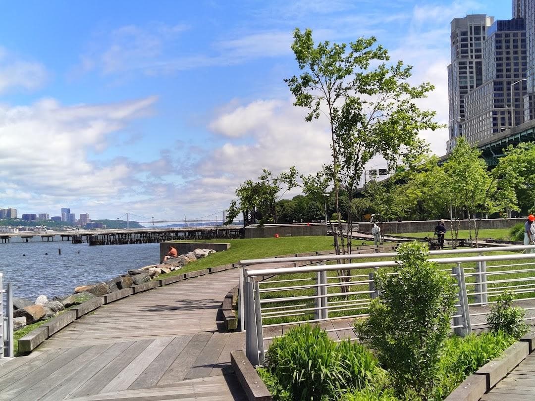 Riverside Park South photo 4