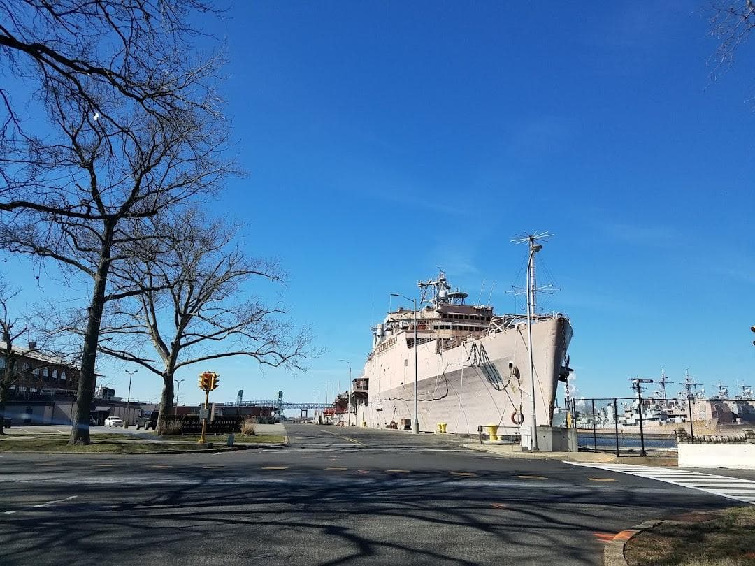 The Navy Yard photo 5