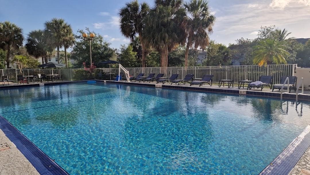 La Quinta Inn & Suites by Wyndham Coral Springs Univ Dr photo 2